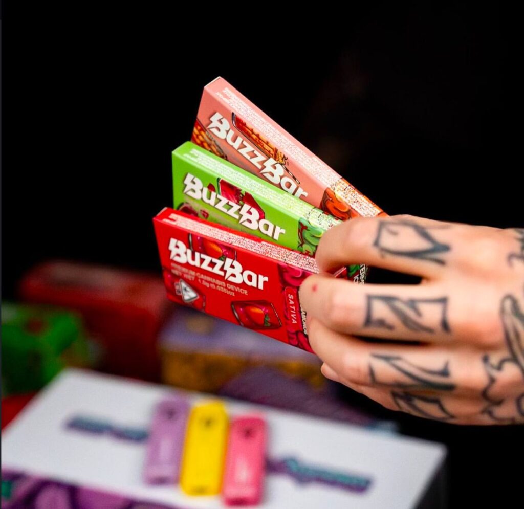buzzbar , buzzbar 2g , buzzbar disposable , buzzbid , buzzba , buzzbar dispo , buzzbees , buzzbar cdc , tony buzzbe , buzzbair